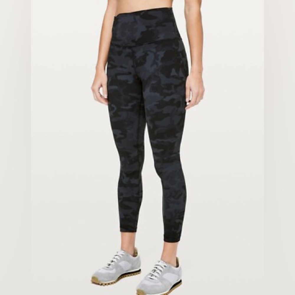 Lululemon Black gray Camouflage Leggings size 4
